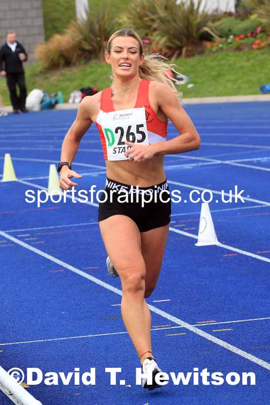Senior womens 4 Stage Relay, 2022 Northern Road Relays, SportsCity, Manchester. Photo: David T. Hewitson/Sports for All Pics